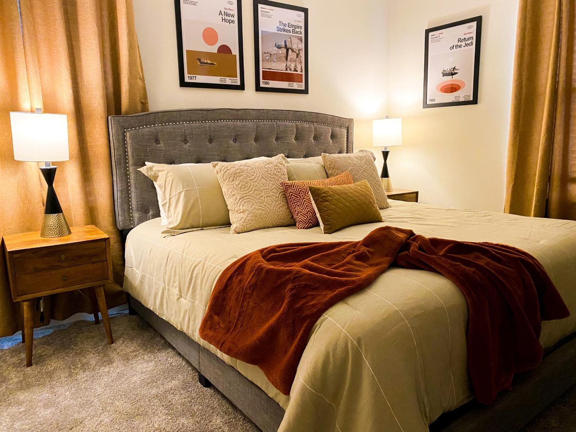 Magical Family Vacation Home Near Disney World At Storey Lake, Star Wars Gameroom, Pool, Theater, Mickey Slide, Sleeps Up To 28 Kissimmee Buitenkant foto