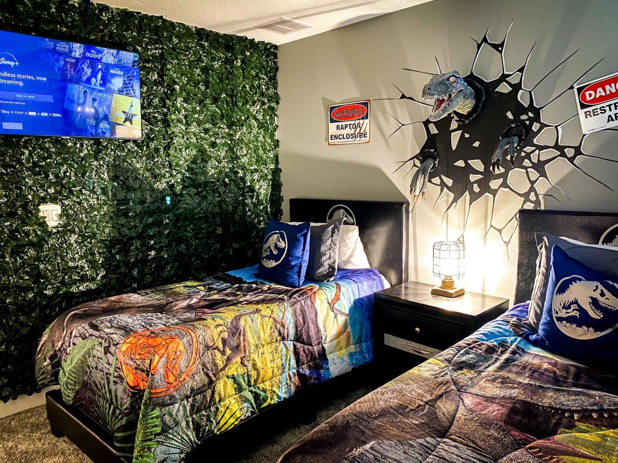 Magical Family Vacation Home Near Disney World At Storey Lake, Star Wars Gameroom, Pool, Theater, Mickey Slide, Sleeps Up To 28 Kissimmee Buitenkant foto